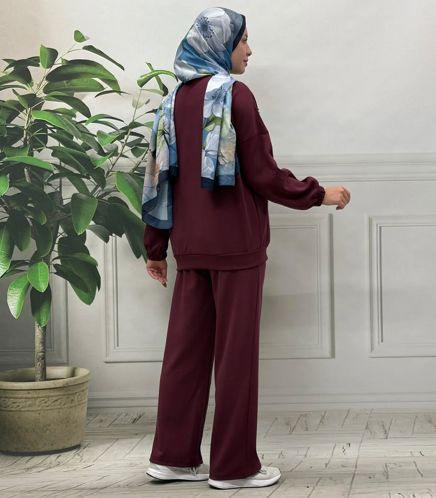 boncuk-detaylı-takim-bordo-3